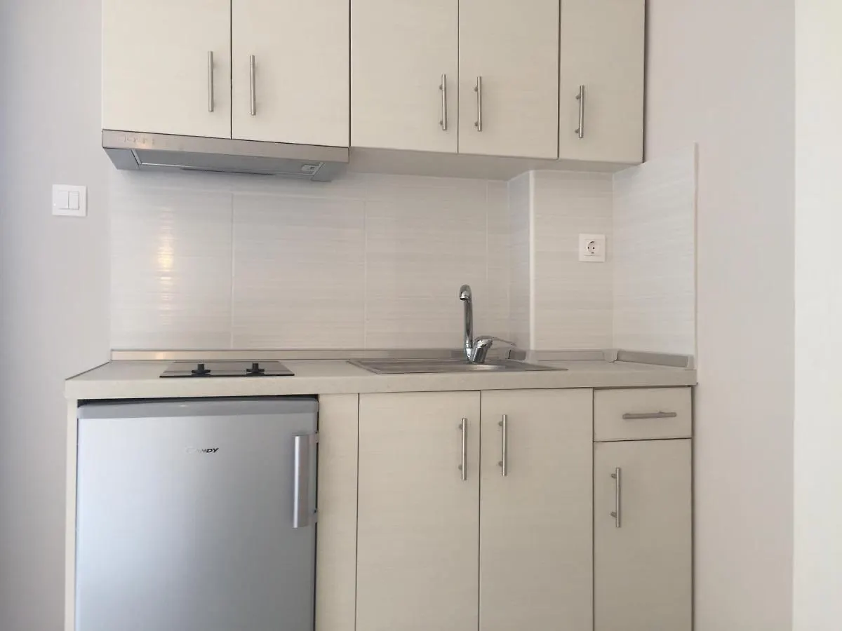 Seaside Apartments Flogita